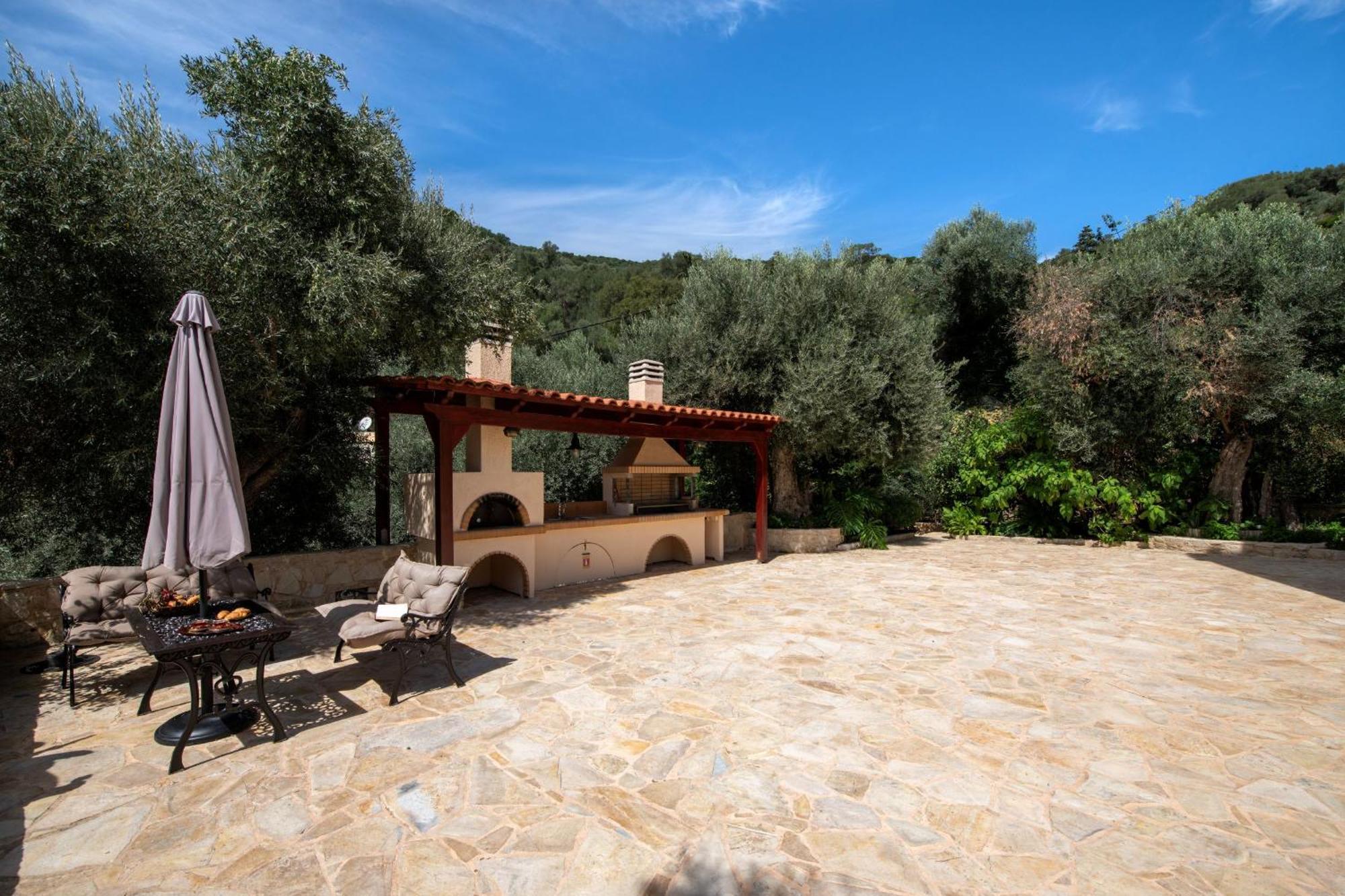 Serenity River Villa Palaiochora Exterior photo