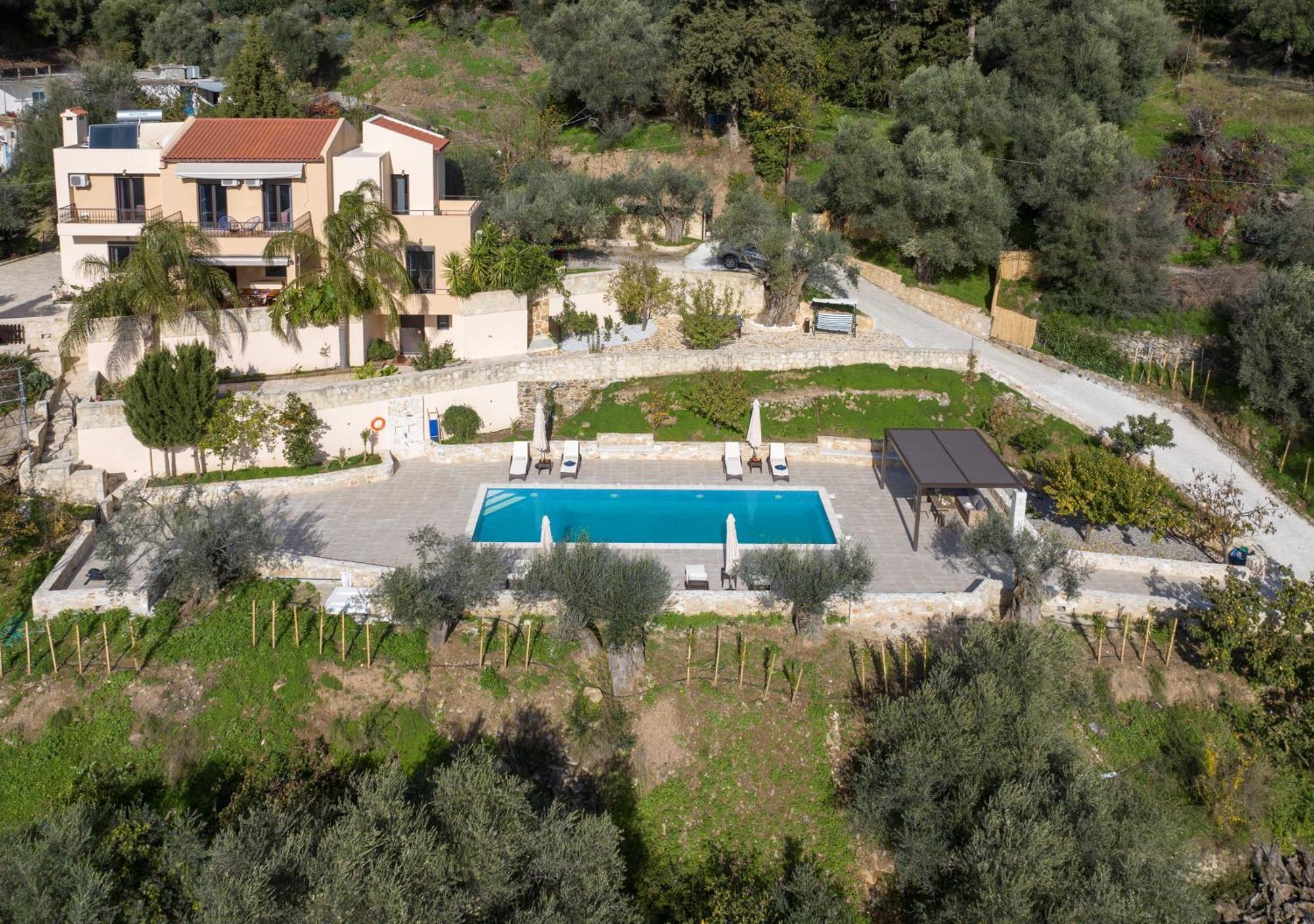 Serenity River Villa Palaiochora Exterior photo